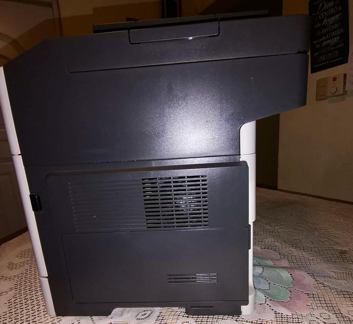 impresoras y scanners - Impresora Lexmark modelo MX310dn, como nueva.  Con juego de cartuchos extra. 7