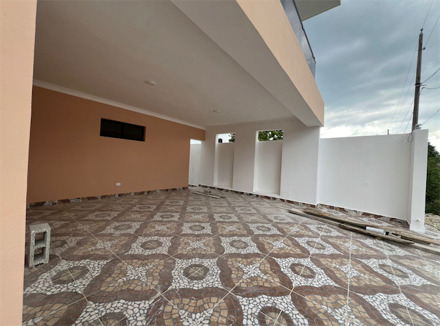 casas - Venta de casa en la autopista de san Isidro brisa oriental Santo Domingo este  5