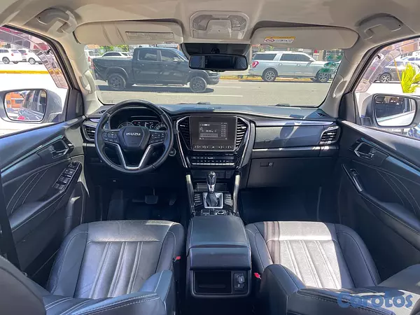 jeepetas y camionetas - Isuzu Mux 2023 4
