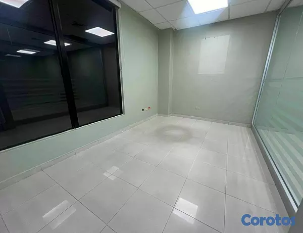 oficinas y locales comerciales - Local comercial en alquiler  3