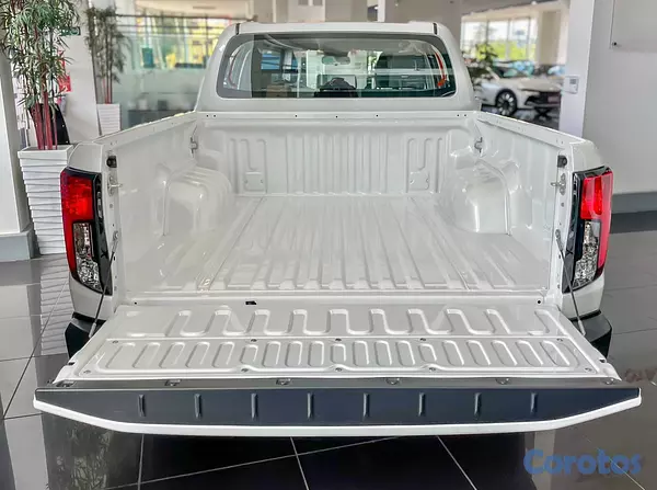 jeepetas y camionetas - Toyota Hilux LIMITED BEV 2026 6