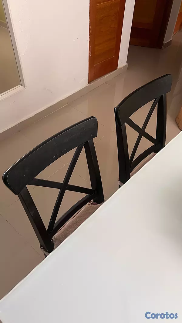 muebles y colchones - comedor de Ikea - Mesa y sillas 5