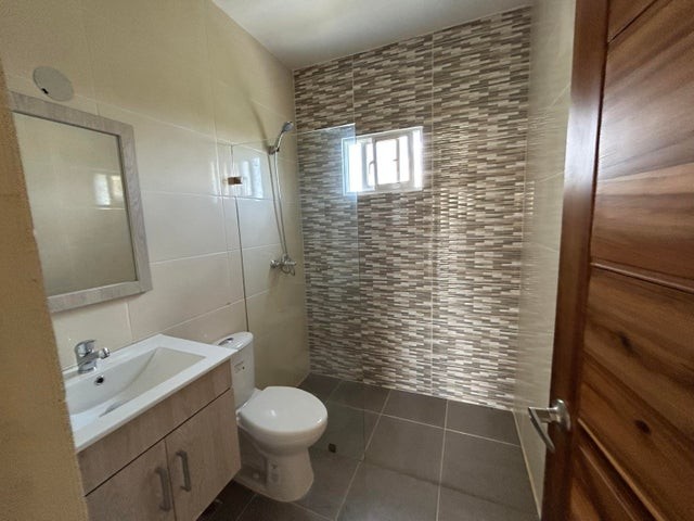 casas - 






Proyecto en venta Punta Cana  #24-1250 tres dormitorios, 2.5 baños. 9