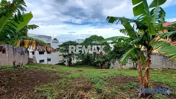 solares y terrenos - vendo solar en Vista Hermosa en Santo Domingo Este  3
