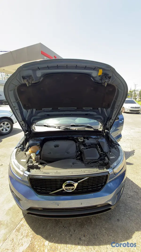 jeepetas y camionetas - Volvo XC40 año 2020 2