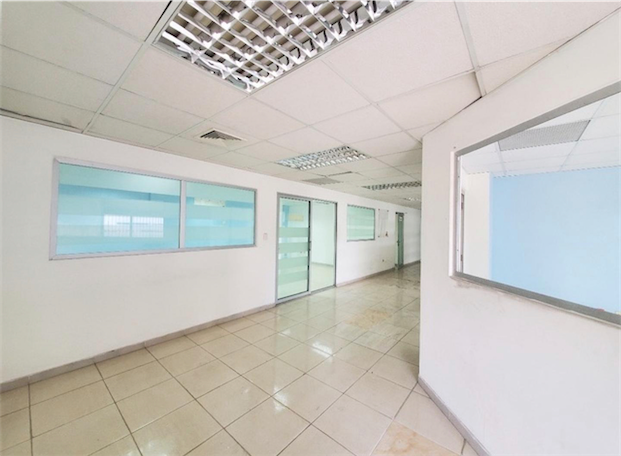 oficinas y locales comerciales - Local primer nivel zona comercial 2