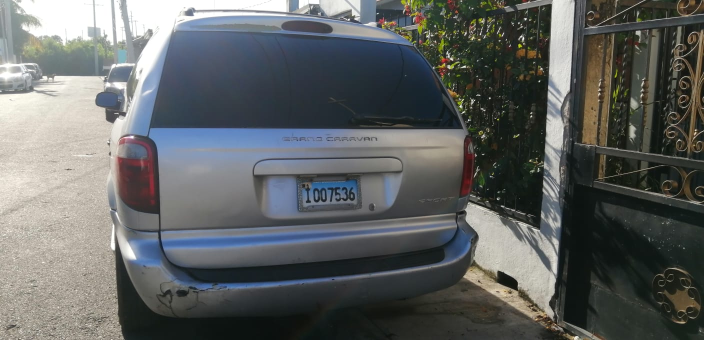 otros vehiculos - Dodge Caravan Sport 2001 3