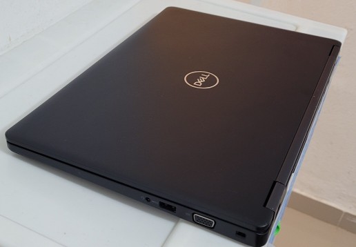 computadoras y laptops - Dell Touch 14 Pulg Core i7 7ma Gen Ram 8gb ddr4 Disco SSD 512GB Wifi 1