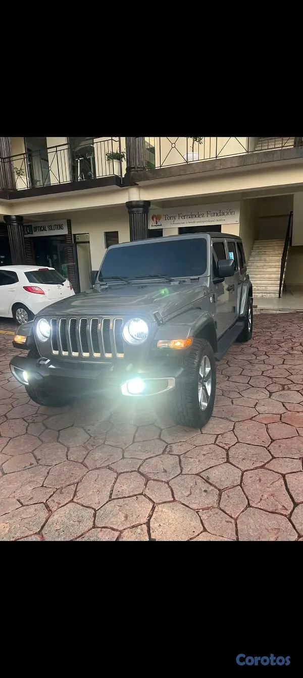 jeepetas y camionetas - Jeep Wrangler Sahara 2021 2