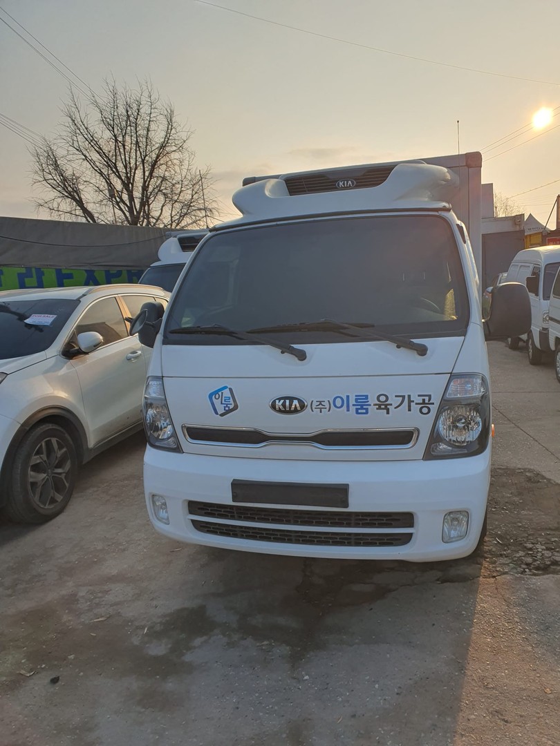 camiones y vehiculos pesados - 2018 Kia Bongo 
Blanco 
Disel 
Con Aircondicion