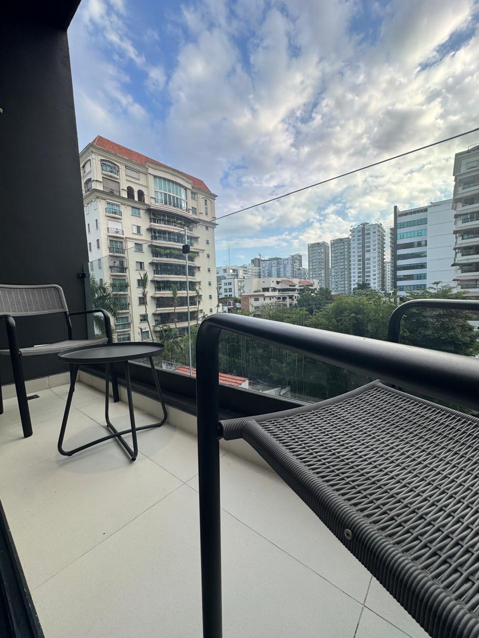 apartamentos - Rento apartamento amueblado moderno en Serralles  1