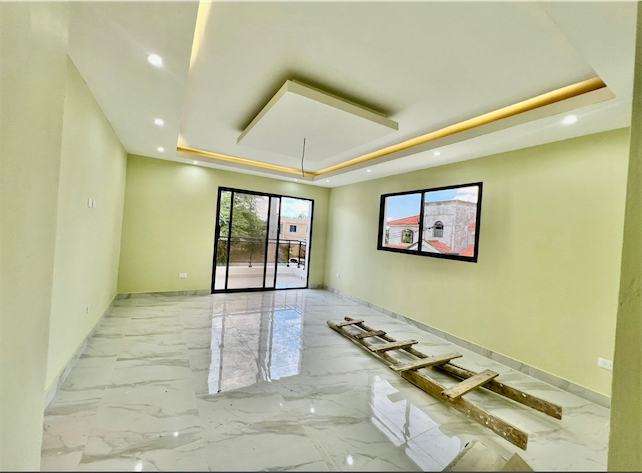 casas - Venta de casa en la autopista de san Isidro brisa oriental Santo Domingo este  6