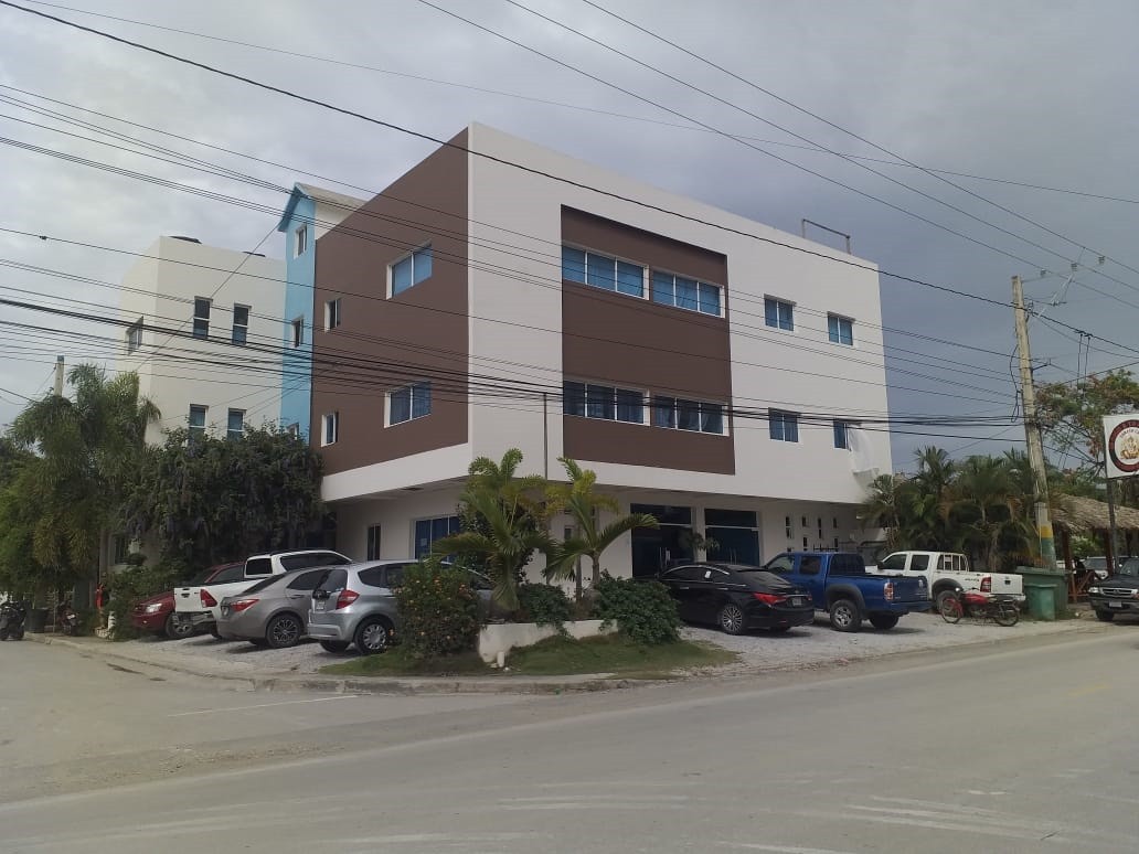 oficinas y locales comerciales - Edificio en Cabrera