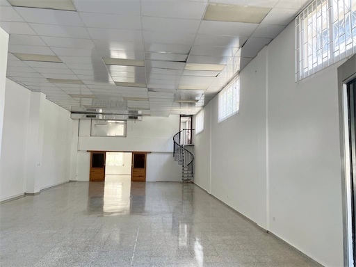 oficinas y locales comerciales - Local céntrico y comercial gazcue 5