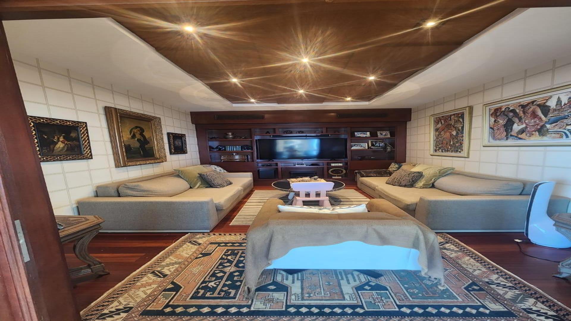 apartamentos - Se vende en La Esperilla, apartamento con vista al mar.