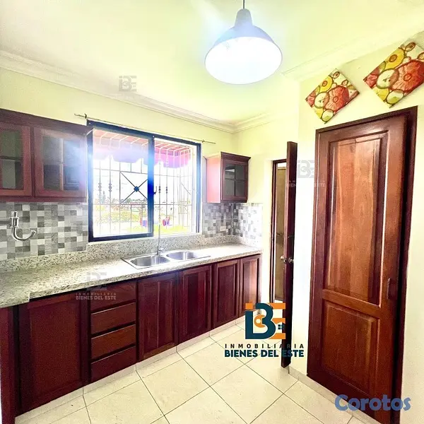 apartamentos - SE VENDE Amplio Apartamento CON ASCENSOR, PISCINA, 5