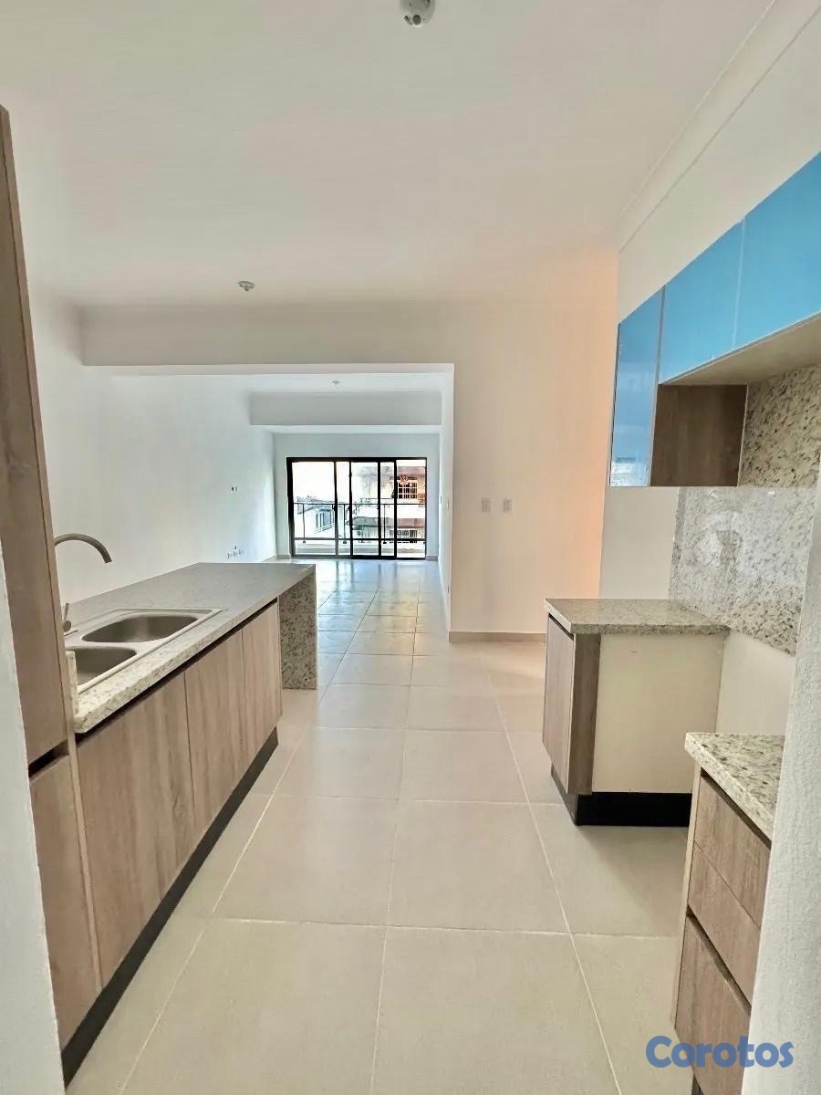 apartamentos - alquiler Bellavista Sur dos habitaciones 2.5 baños dos parqueos servicio balcon 2