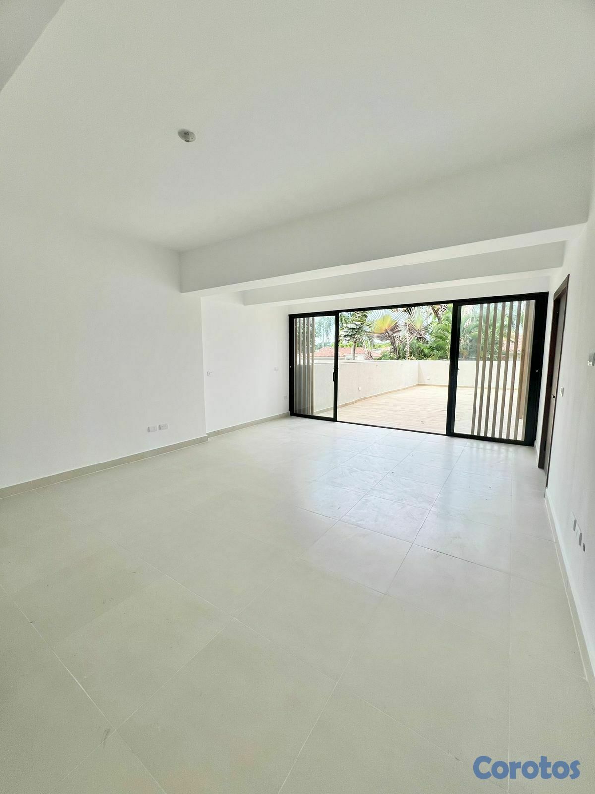 apartamentos - VENDO/ALQUILO Segunda Con Terraza En Viejo Arroyo  2