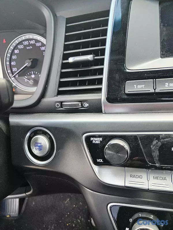 carros - HYUNDAI SONATA NEW RISE 2018 BLANCO 8