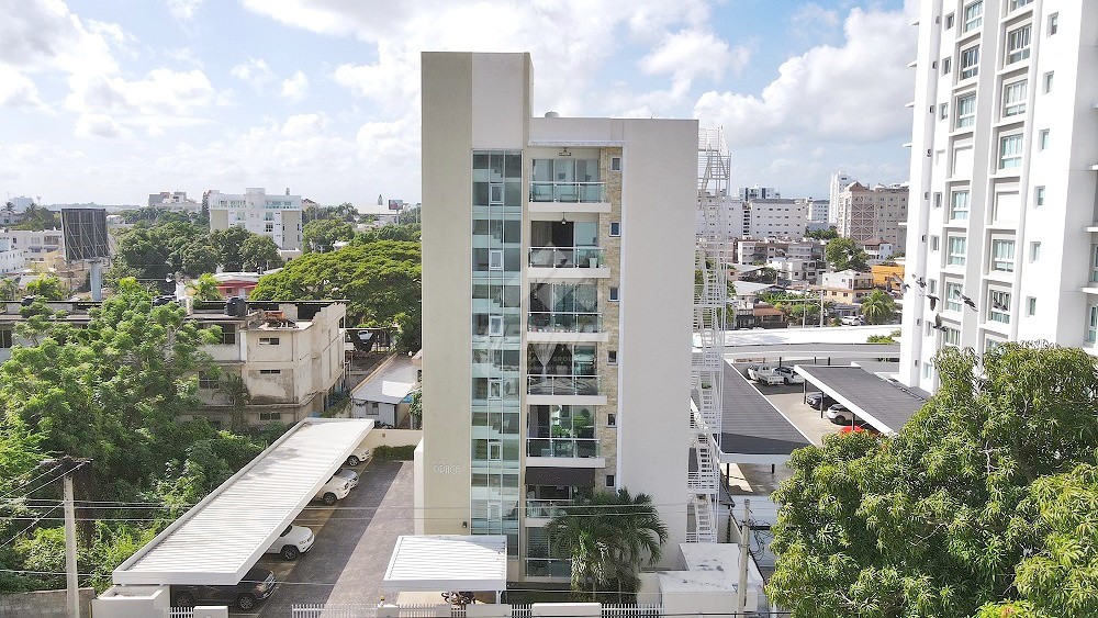 apartamentos - TORRE CON ELEVADOR Y PARQUEOS TECHADOS CERROS GURABO SANTIAGO  1