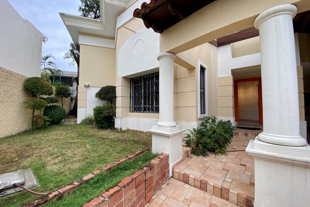 apartamentos - ALQUILO CASA 2NIVELES PARA CASA DE REPOSO  5