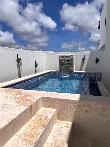 casas vacacionales y villas - Venta de villa townhouse con jacuzzi en punta cana a 2 minutos de downtown  7
