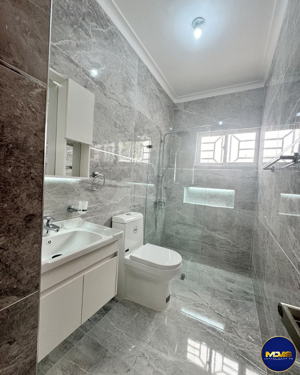 casas - Se Vende Casa ubicada en la Romana  8