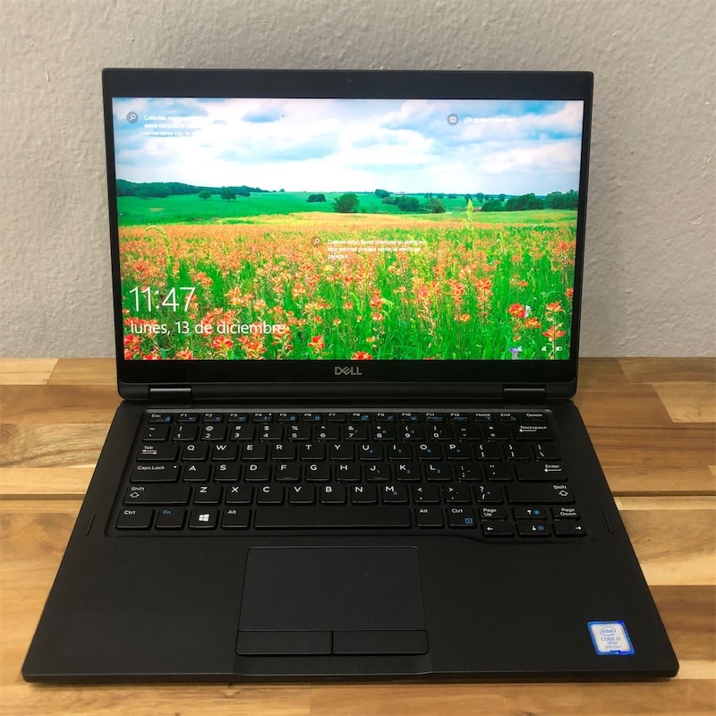 computadoras y laptops - Laptop Dell 7390 Convertible, i7 8va Gen, Quad Core, 16GB RAM, 256GB SSD, Touch