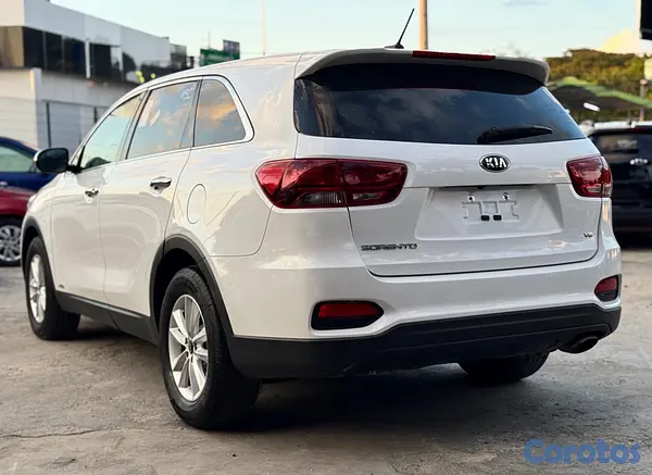 jeepetas y camionetas - Kia Sorento 2020 AWD 
 4