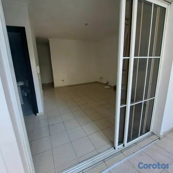 apartamentos - Apartamento 
 alquiler en Bella Vista . 3