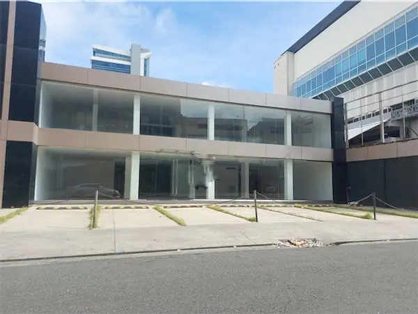 oficinas y locales comerciales - Local comercial céntrico en Naco 2