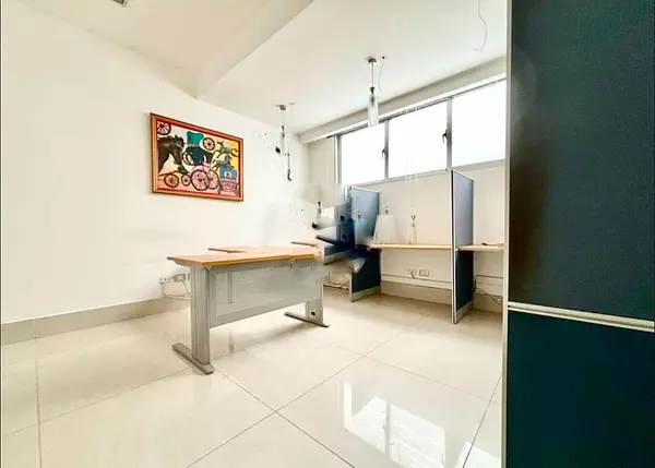 oficinas y locales comerciales - Local en Bella vista  2