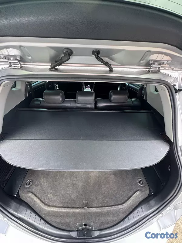 jeepetas y camionetas - Toyota Rav4 LE 2017 12