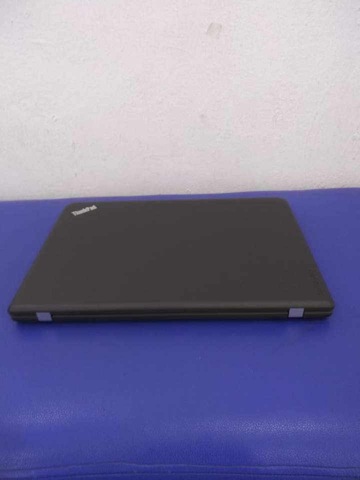computadoras y laptops - Laptop lenovo E460 I5 6ta foto reales 8gb 128gb ssd black offert 3