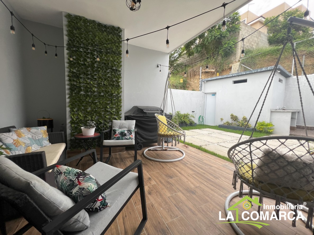 casas - Amplia y Moderna Casa de Venta en Santiago 4