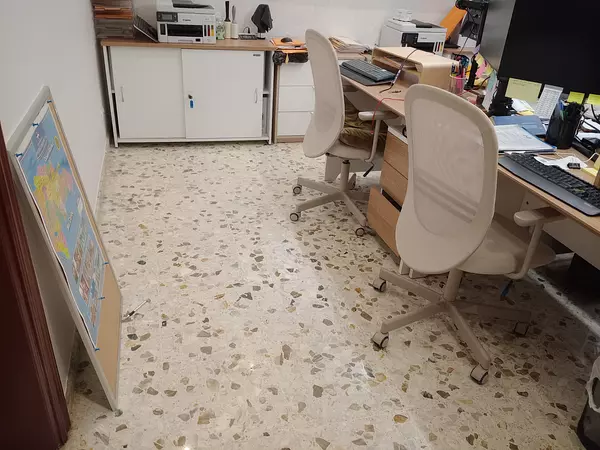 apartamentos - Vendo o Alquilo amplia casa de 2 niveles en Los Ca 8