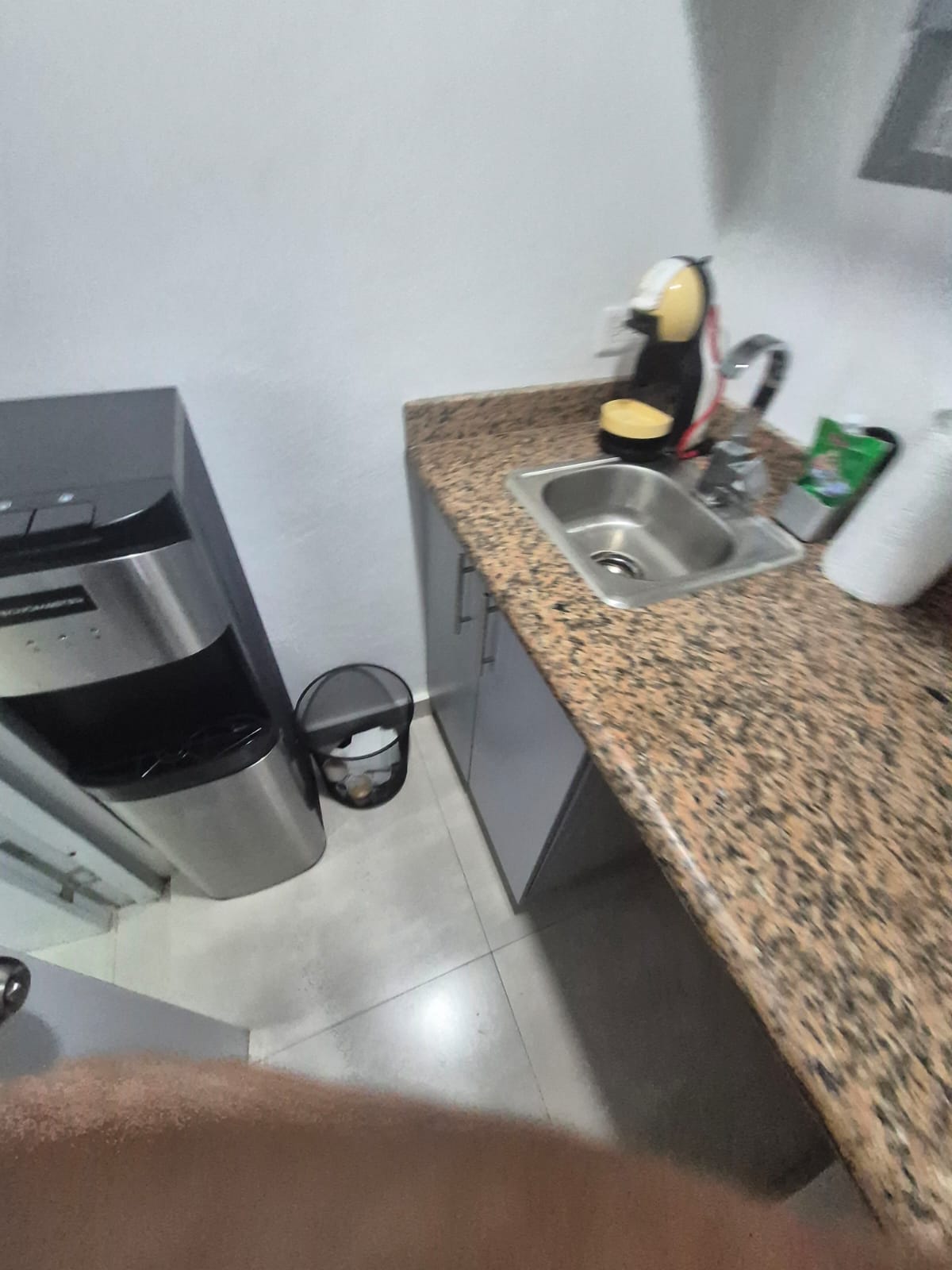 oficinas y locales comerciales - Alquilo local para Oficina Mirador Sur ju 6