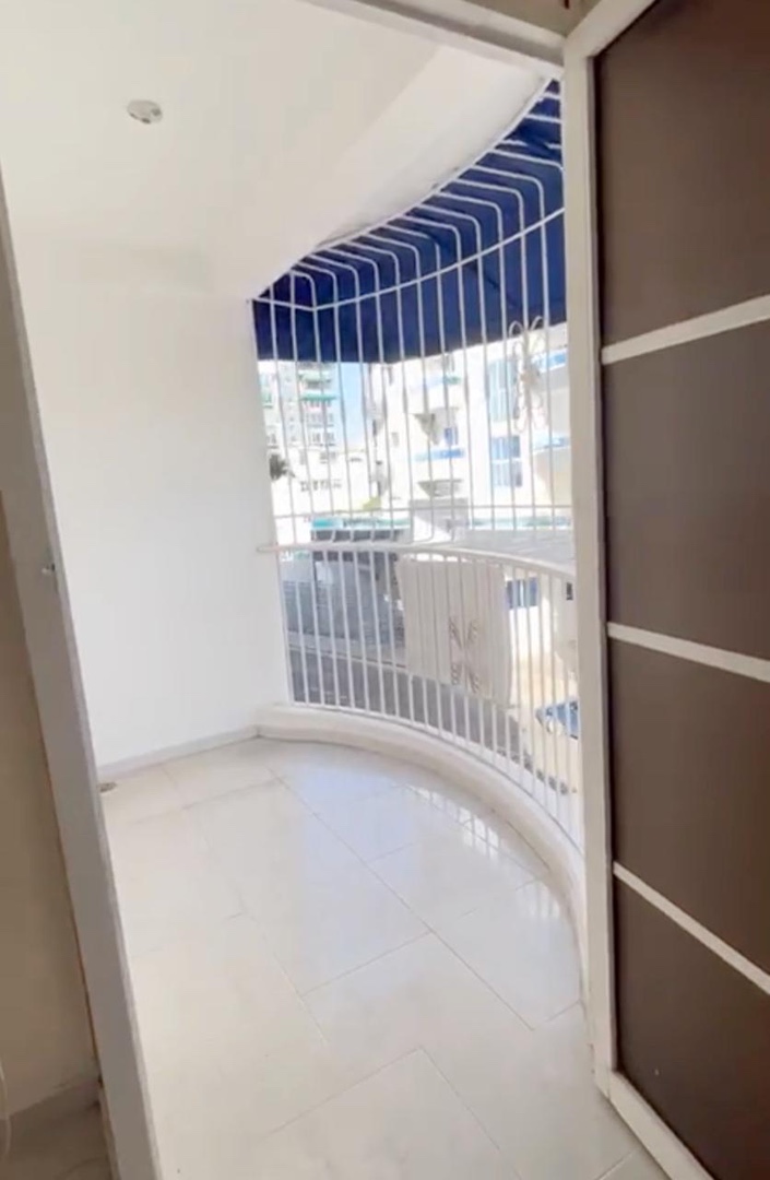 apartamentos - Apto de 3 hab vacío bella vista 5