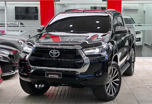 jeepetas y camionetas - Toyota hilux 2020 SRV  0