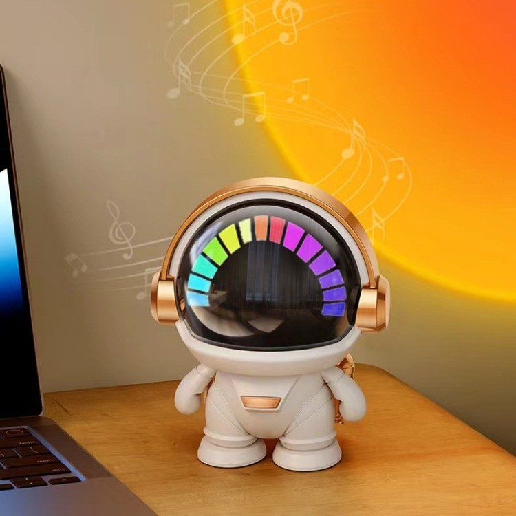 otros electronicos - Bocina tipo robot astronauta espacial con musica MY-7327 1