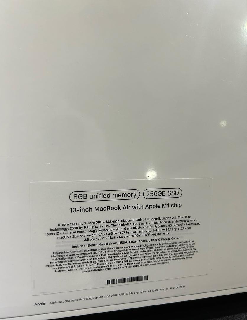 computadoras y laptops - MACBOOK AIR M1 13" 256GB 8GB RAM SELLADA OFERTA‼️ 1