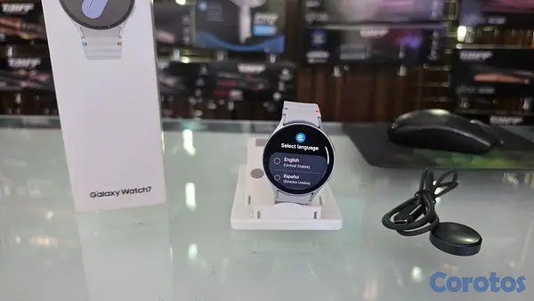 celulares y tabletas - Samsung Galaxy Watch 7 44MM Silver en su caja 3