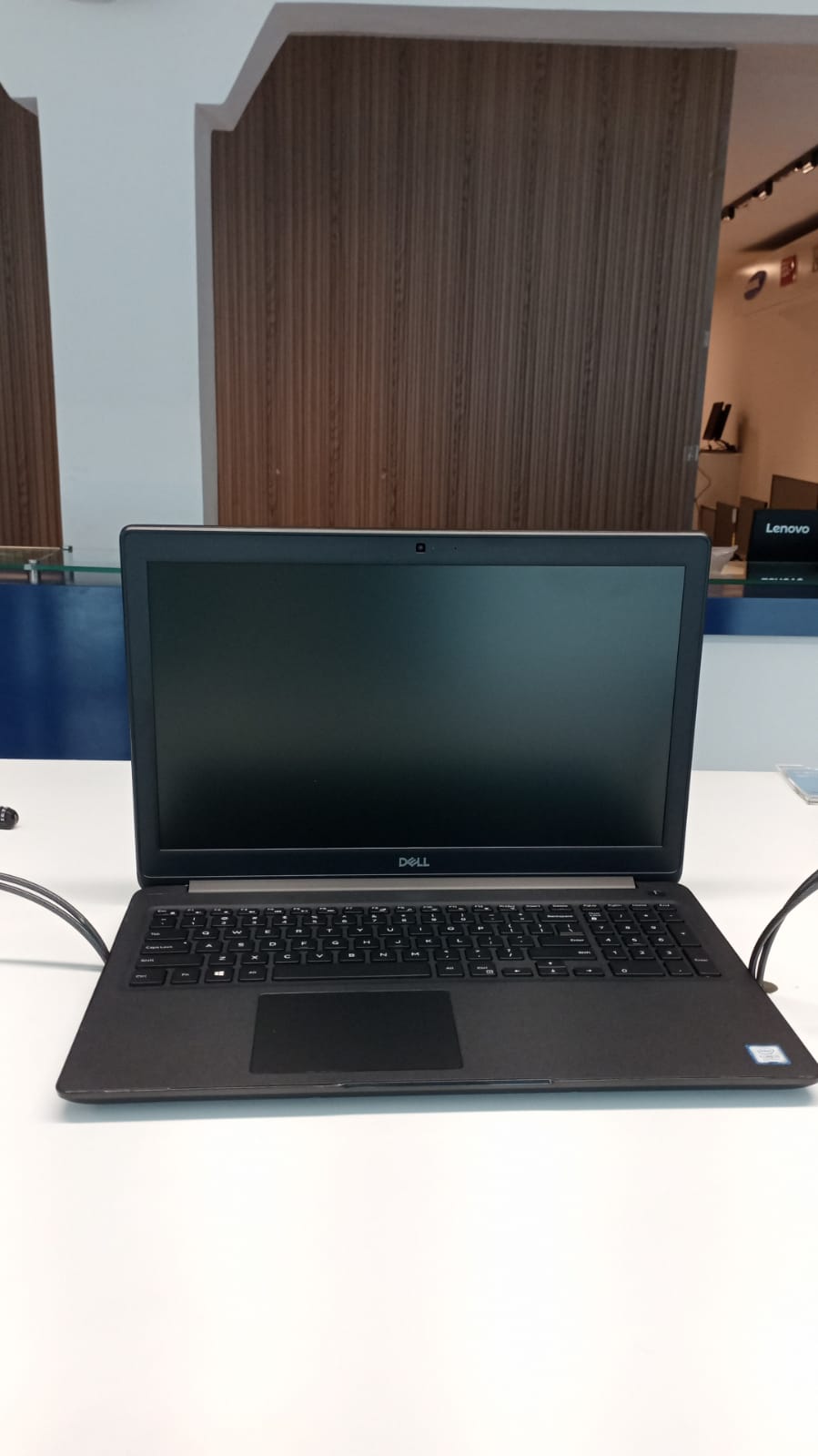computadoras y laptops - Laptop Dell Latitude 3500 – Intel Core i5-8265U