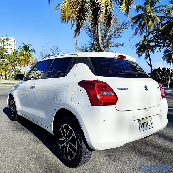 carros - Suzuki Swift GL+ 2022 8