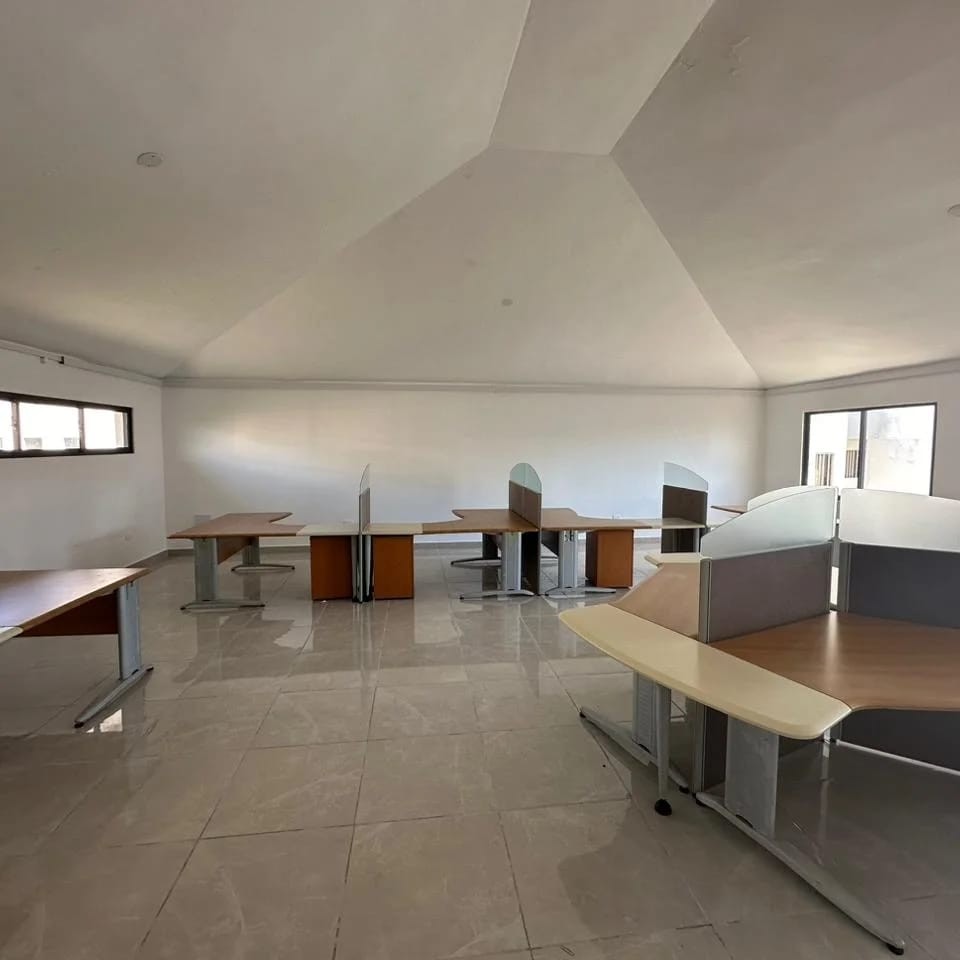 oficinas y locales comerciales - RENTO LOCAL COMERCIAL PARA OFICINA 5