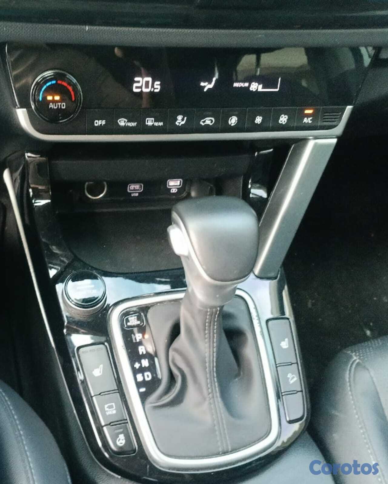 jeepetas y camionetas - KIA SELTOS 2022 BLANCO DIESEL 9