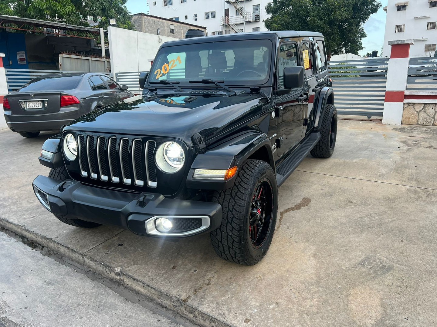 jeepetas y camionetas - jeep wrangles sahara 2