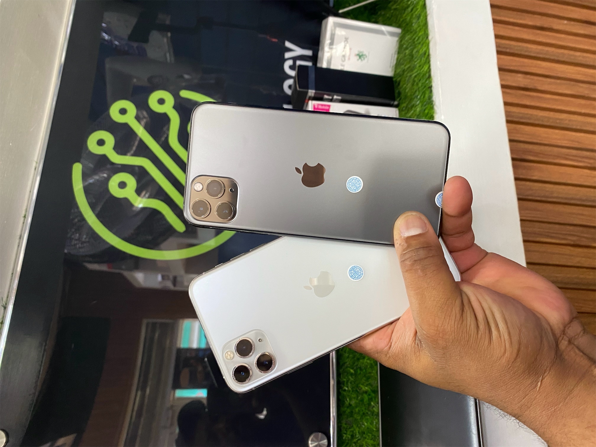 celulares y tabletas - iphone 11 pro max 64GB  5