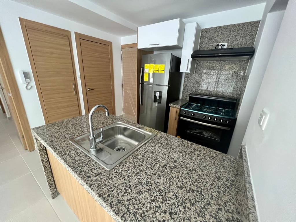 apartamentos - Se alquila apartamento nuevo con linea blanca 10