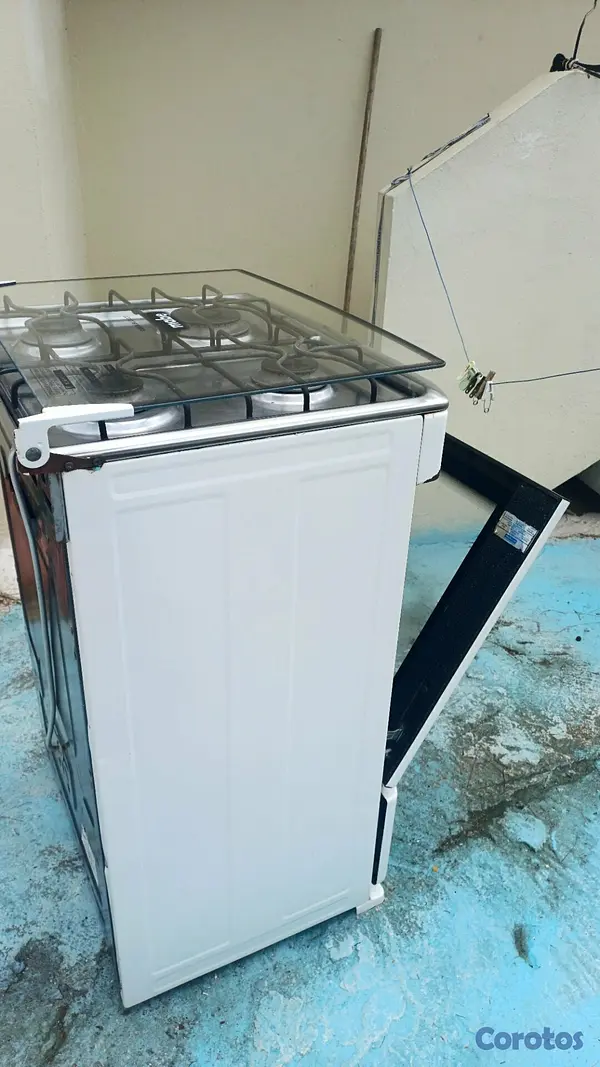 cocina - Estufa mabe 4 hornillas,horno 3